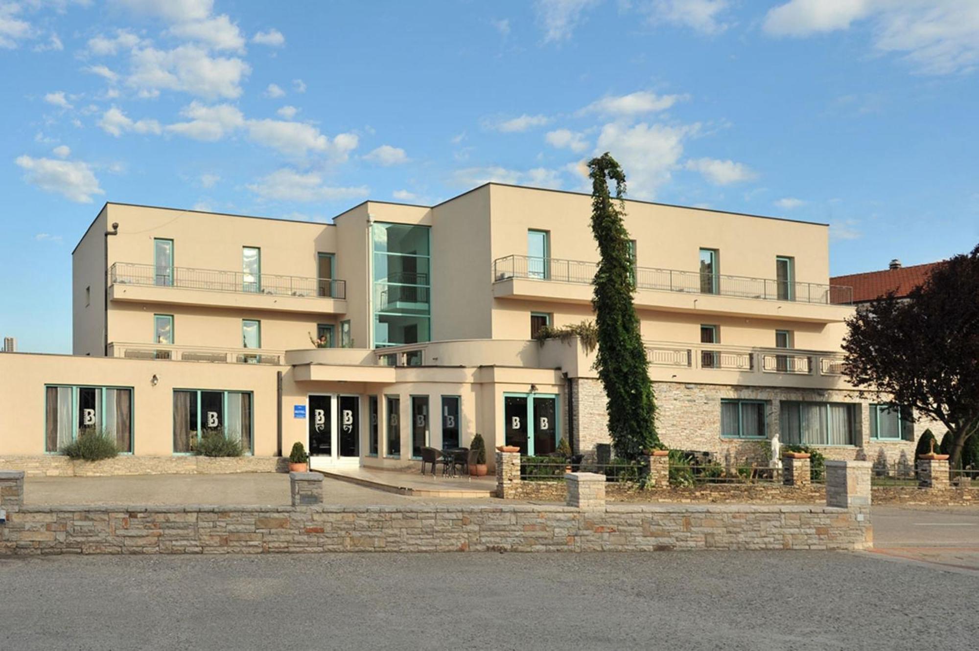 Hotel Branco Međugorje Exteriör bild
